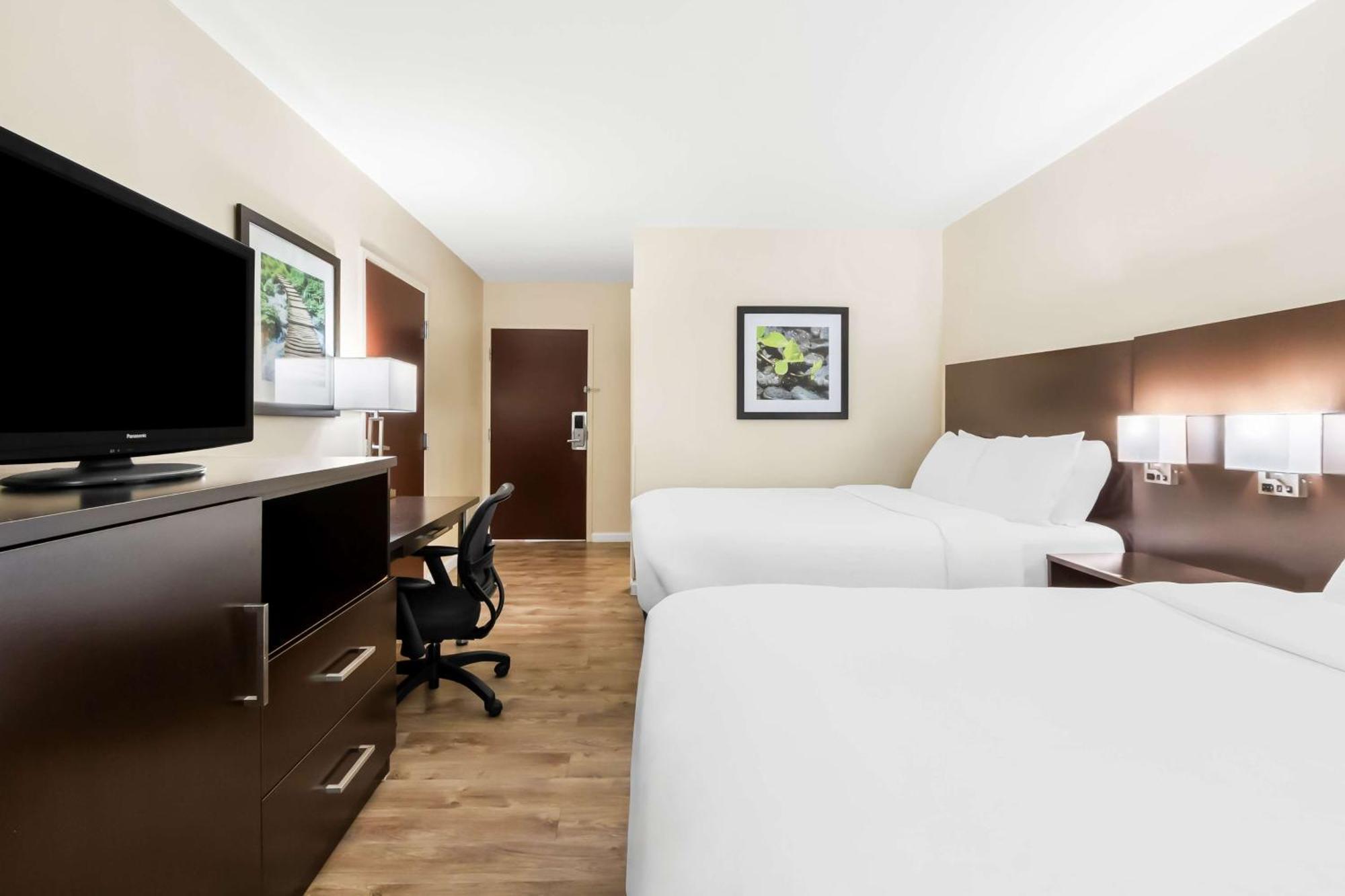 Hotel Western Patriots Point 3*