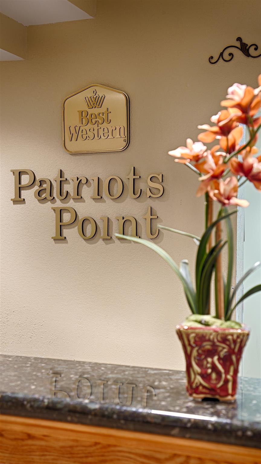 Hotel Western Patriots Point